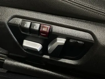2018 BMW 2 Series - image 17