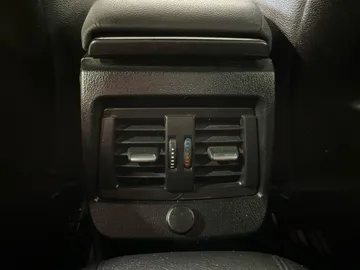 2018 BMW 2 Series - image 28