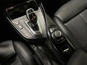 2018 BMW 2 Series - image 25