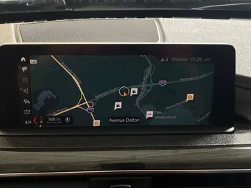 2018 BMW 3 Series - image 22