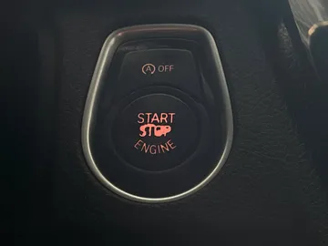 2018 BMW 3 Series - image 25