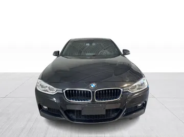2018 BMW 3 Series - image 7