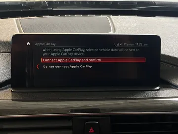 2018 BMW 3 Series - image 29
