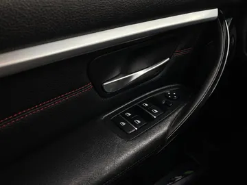 2016 BMW 3 Series - image 21