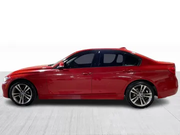 2016 BMW 3 Series - image 10
