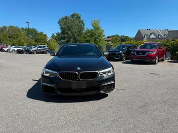 2019 BMW 5 Series - image 2