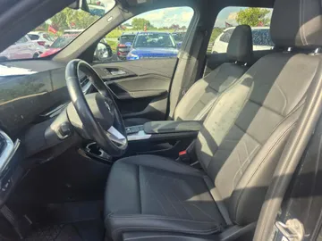 2023 BMW X1 - image 7