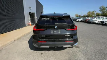 2023 BMW X1 - image 6