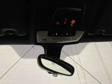 2016 BMW X1 - image 16