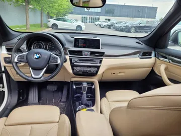 2016 BMW X1 - image 9