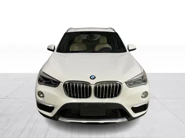 2016 BMW X1 - image 8