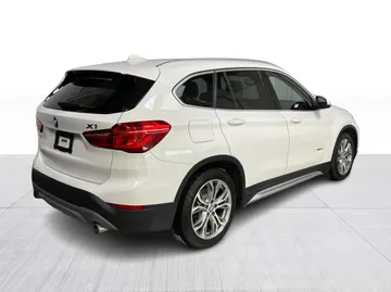 2016 BMW X1 - image 14
