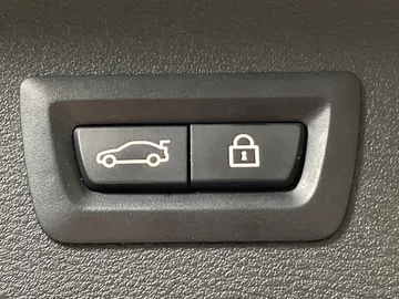 2018 BMW X1 - image 20