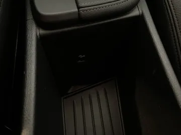 2018 BMW X1 - image 30