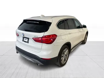 2018 BMW X1 - image 8