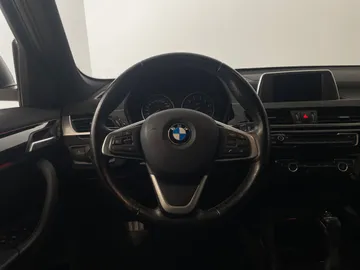 2018 BMW X1 - image 16