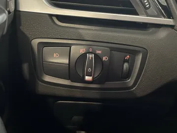 2018 BMW X1 - image 17