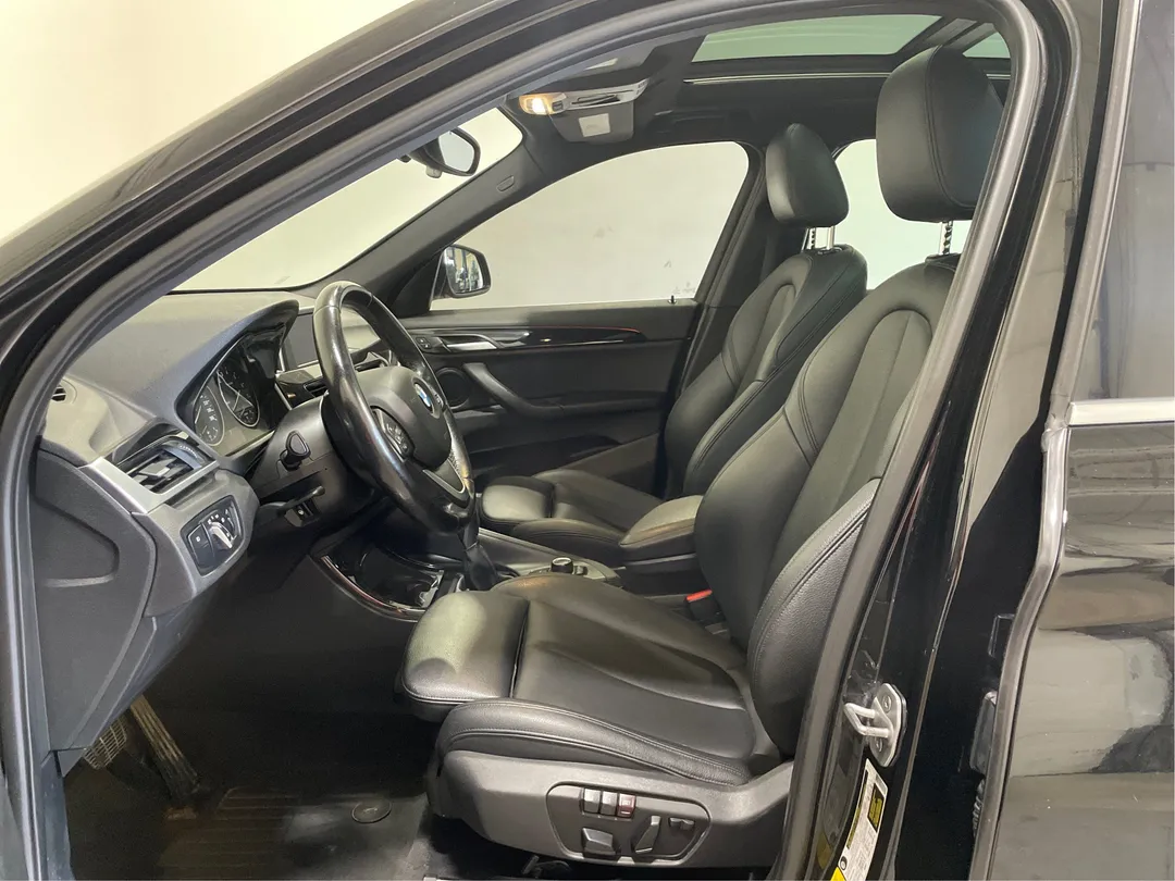 2016 BMW X1 — photo 3