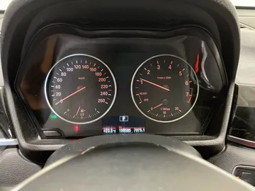 2016 BMW X1 - image 17