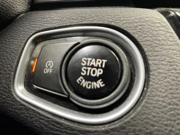 2016 BMW X1 - image 22