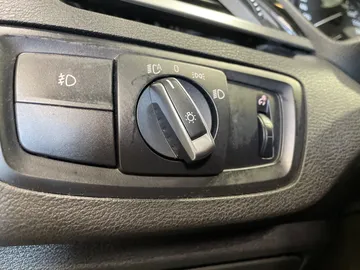 2016 BMW X1 - image 27
