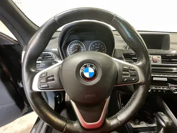 2016 BMW X1 - image 23