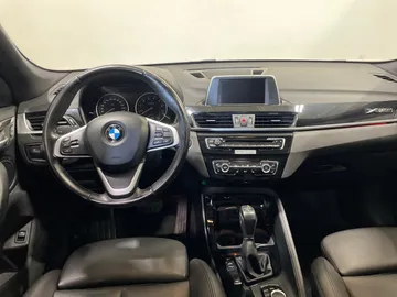 2016 BMW X1 - image 4