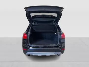 2016 BMW X1 - image 13