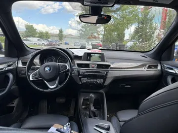 2018 BMW X1 - image 8