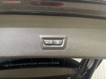 2017 BMW X1 - image 21
