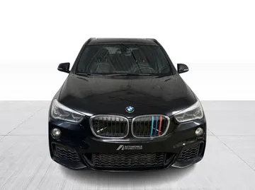 2017 BMW X1 - image 8
