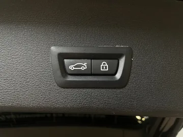 2018 BMW X1 - image 21