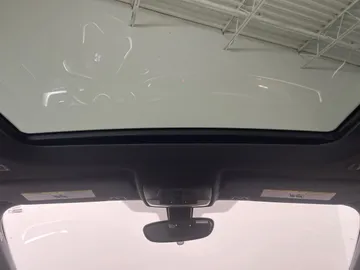 2018 BMW X1 - image 15