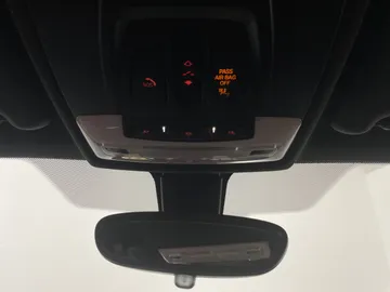 2018 BMW X1 - image 16