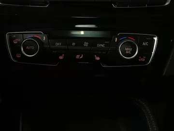2018 BMW X1 - image 24