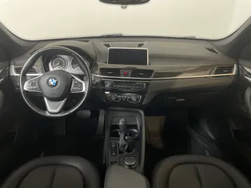 2018 BMW X1 - image 4