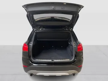 2018 BMW X1 - image 12