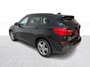 2018 BMW X1 - image 11