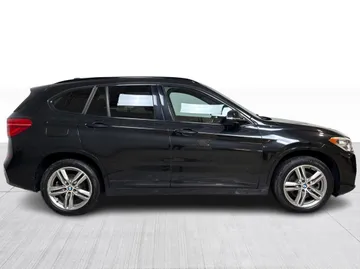 2018 BMW X1 - image 2