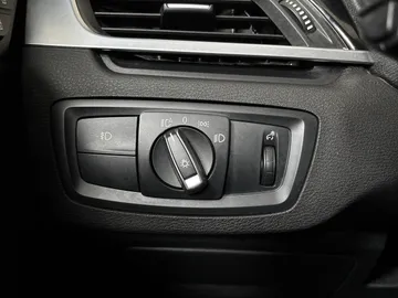 2018 BMW X1 - image 27