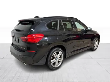 2018 BMW X1 - image 14