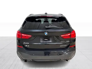 2018 BMW X1 - image 12