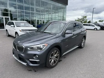2017 BMW X1 - image 3