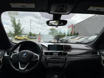 2017 BMW X1 - image 7