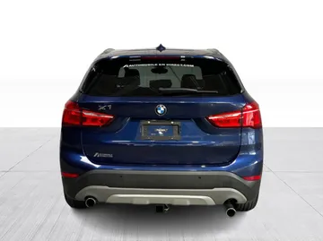 2018 BMW X1 - image 11