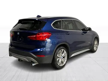 2018 BMW X1 - image 13