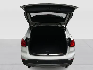 2018 BMW X1 - image 13