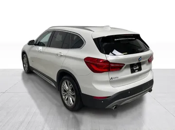 2018 BMW X1 - image 11