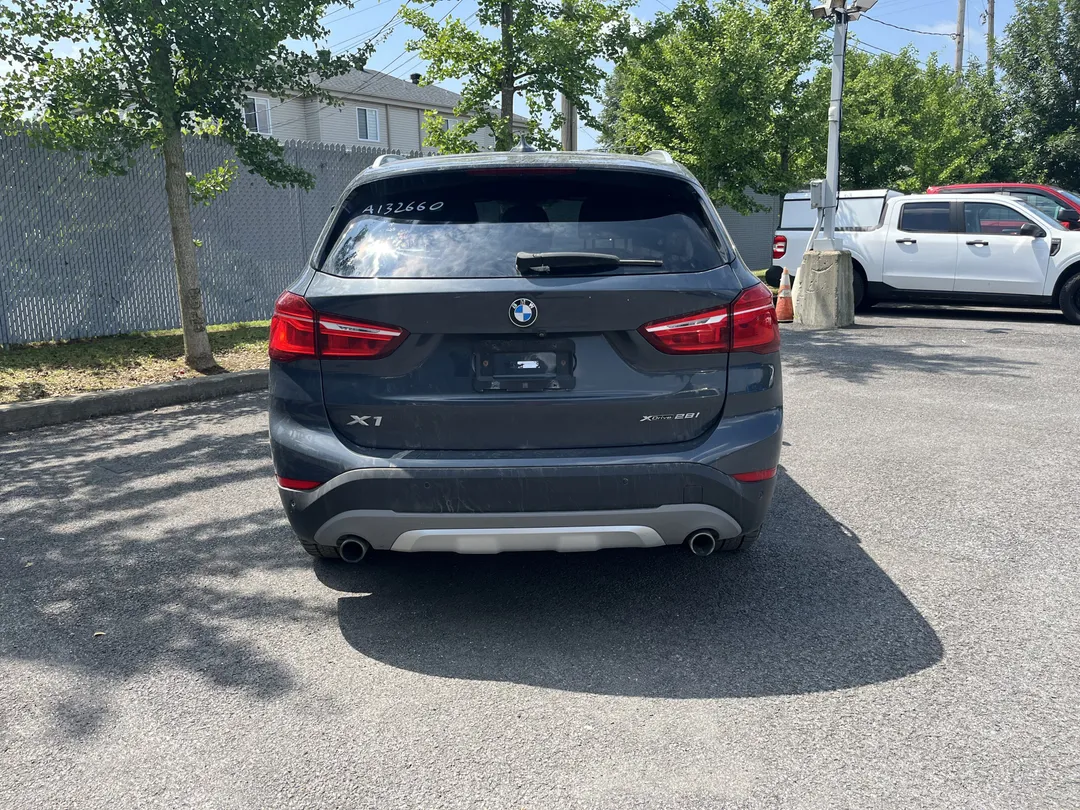 2018 BMW X1 — photo 5