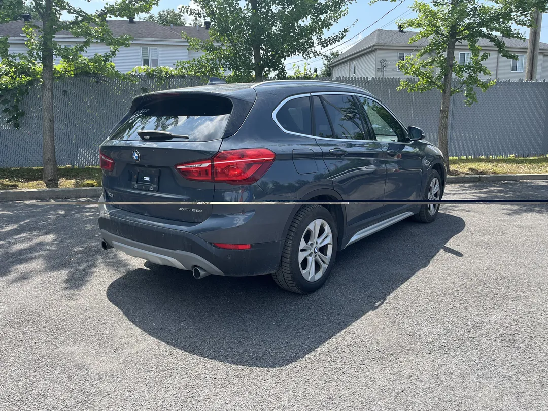 2018 BMW X1 — photo 3
